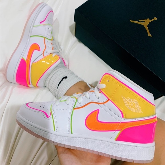 nike jordan edge glow